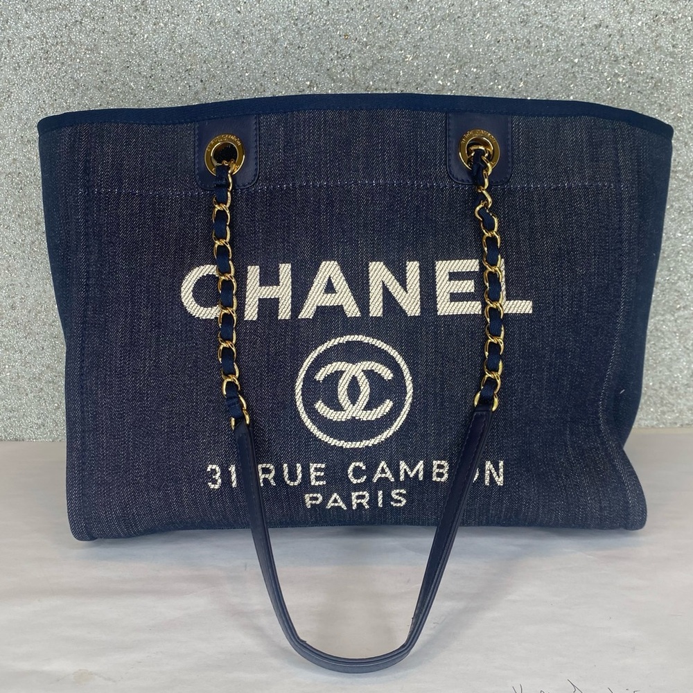 ❤️ SOLD Chanel Small Denim Blue Deauville Tote with gold hardware - Picture 2 of 16